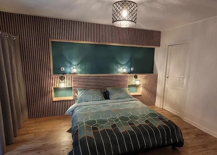 Chateau De La Rucquetiere Guest house Le Lorey